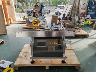 2025.11.27敘利亞桌面式斜臥貼標(biāo)(biāo)機(jī)1臺